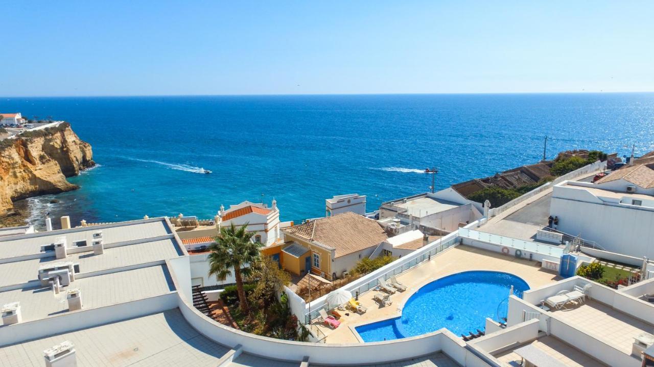 Cliff-Top Townhouse With Stunning Ocean Views Carvoeiro  Bagian luar foto